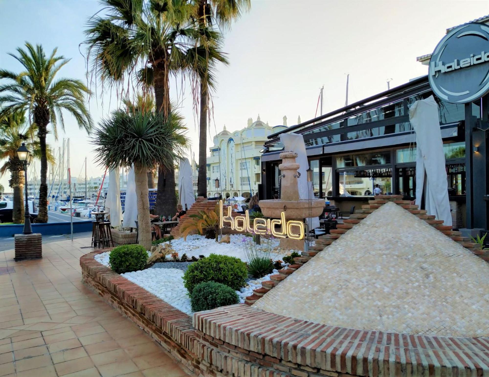 Apartament Lovely Sea And Garden View Benalbeach